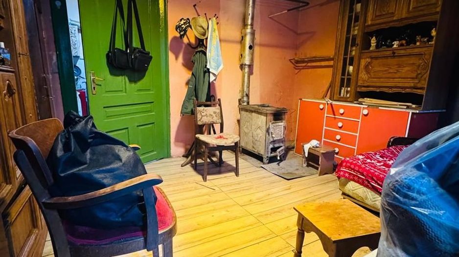 Apartament la curte comuna ULTRACENTRAL - Poză 2