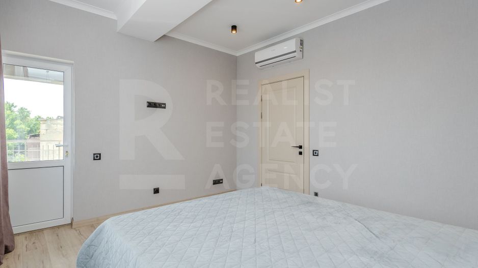 Vânzare, apartament, 2 camere + living, strada Nicola - Poză 8