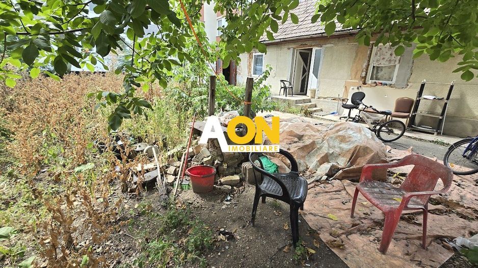 Casa Demolabila Zona Liceul Sportiv - Poză 1