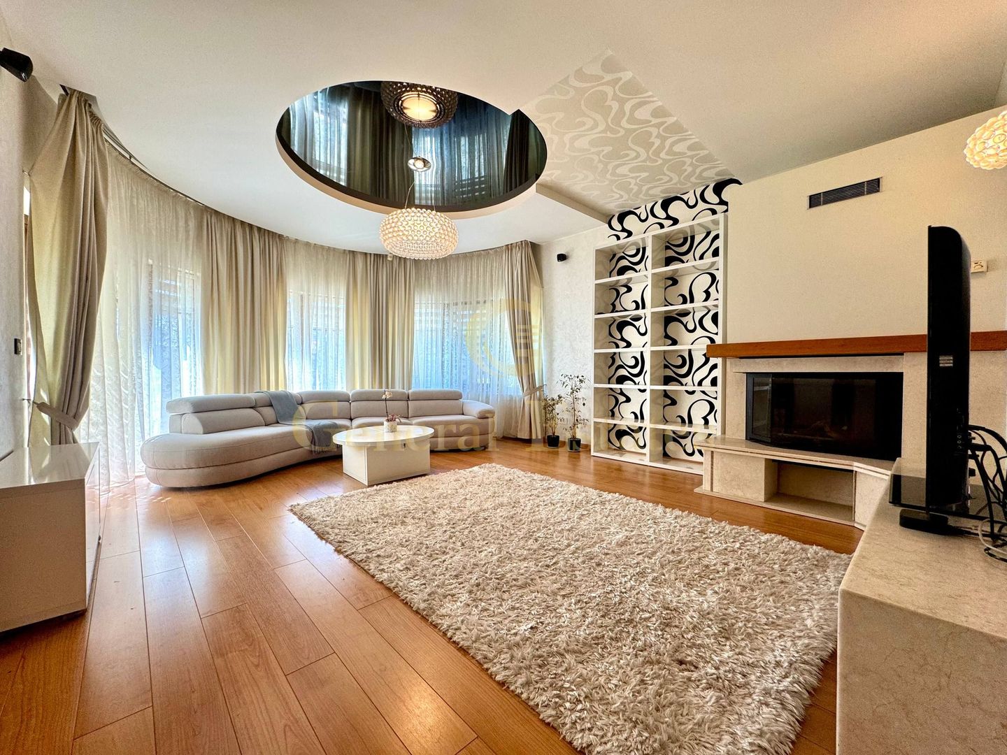 Vînzare Casă în 3 Nivele -Hlincea - 343 m.p. - Poză 9