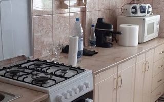 BRASADAS vinde ap 2 cam etaj 2/8 Careiului. - Poză 2