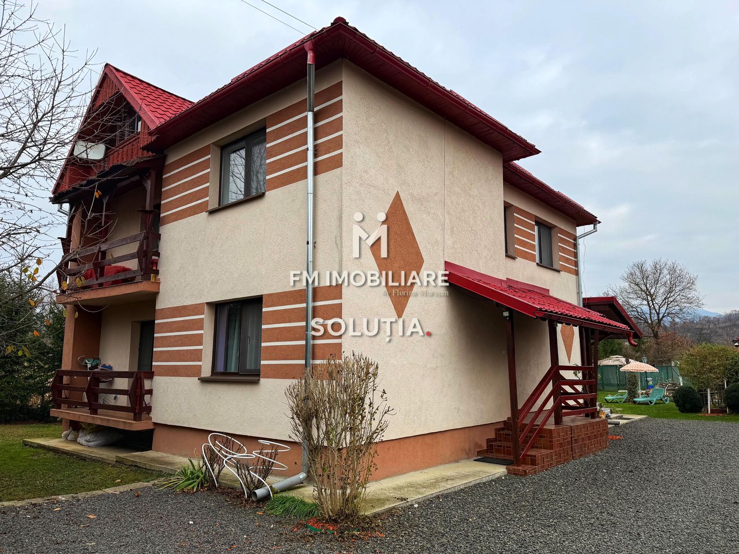 Casă spațioasă P+1 - 5 camere - teren 10 ari, Unguraș! - Poză 4