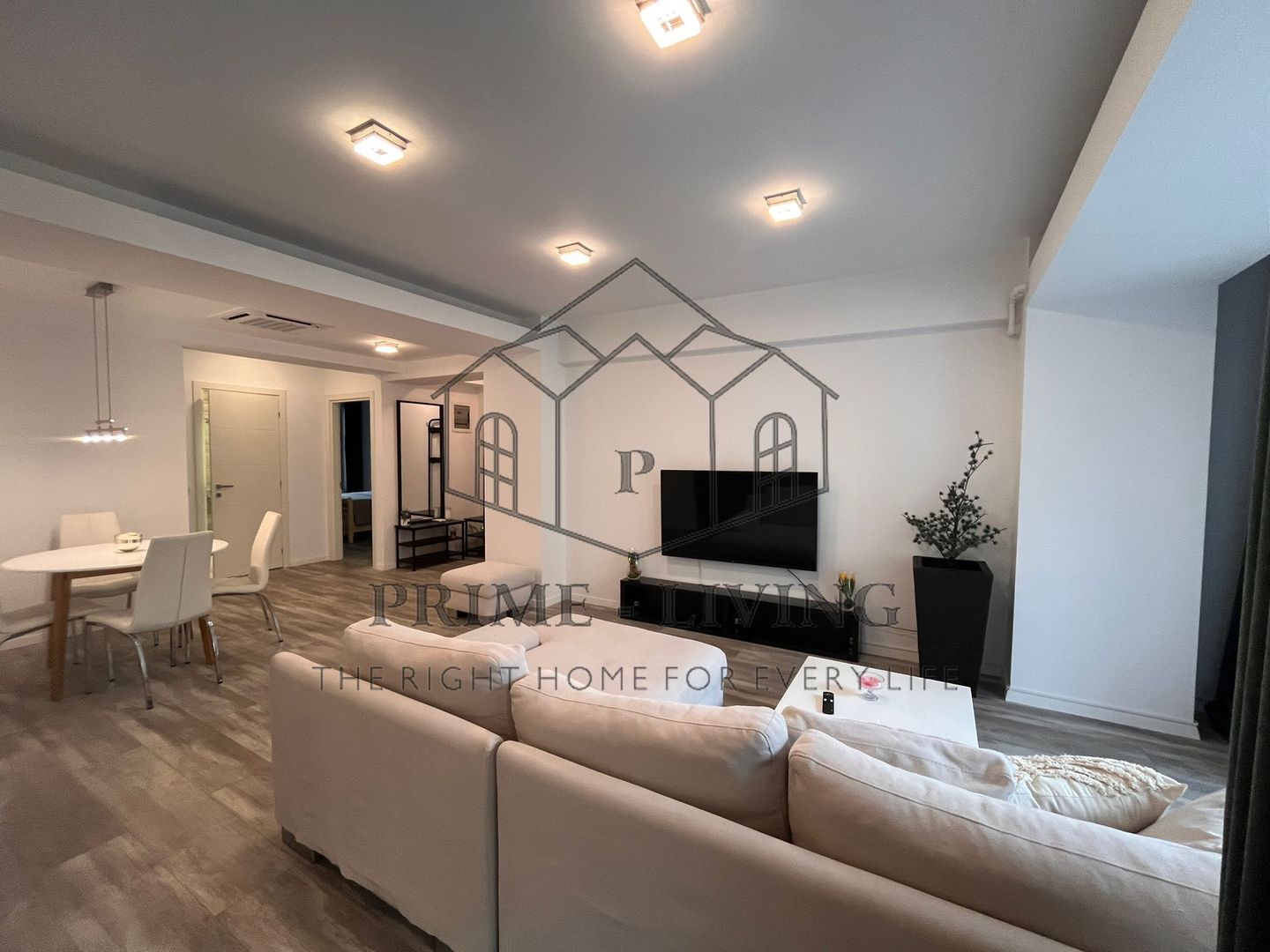 APARTAMENT SUPERB CU 2 DORMITOARE LA INCHIRIERE LANGA PARC HERASTRAU - Poză 2