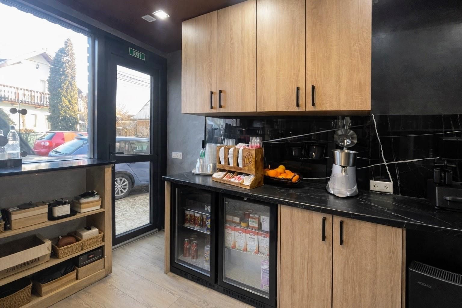 Spațiu comercial | Cafenea funcțională | Zonă cu trafic intens - Poză 10