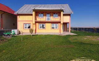 De vânzare casa P+M în Brehuiesti, pozitionata la strada principala - Poză 1