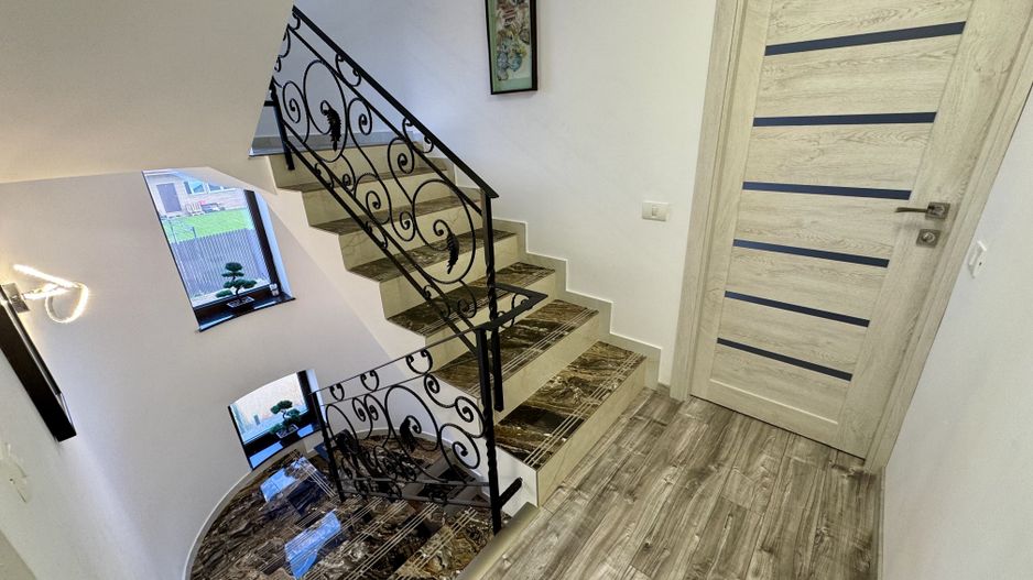 Berceni - VILĂ UNICAT, spațioasă, curte 1.000 mp, la 7 min metrou - Poză 16