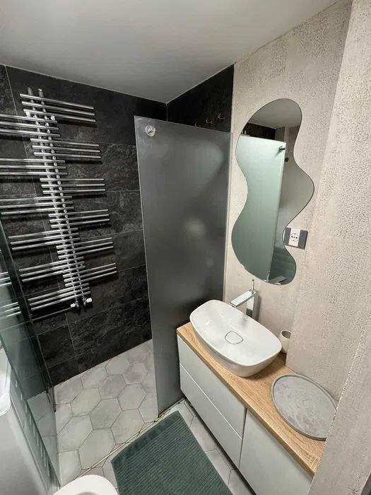 Apartament 2 camere ultra-modern, mobilat premium, chiar in Piața Amzei - Poză 9