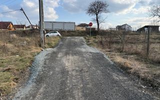 Teren intravilan cu toate utilitatile si drum amenajat Daia - Poză 1