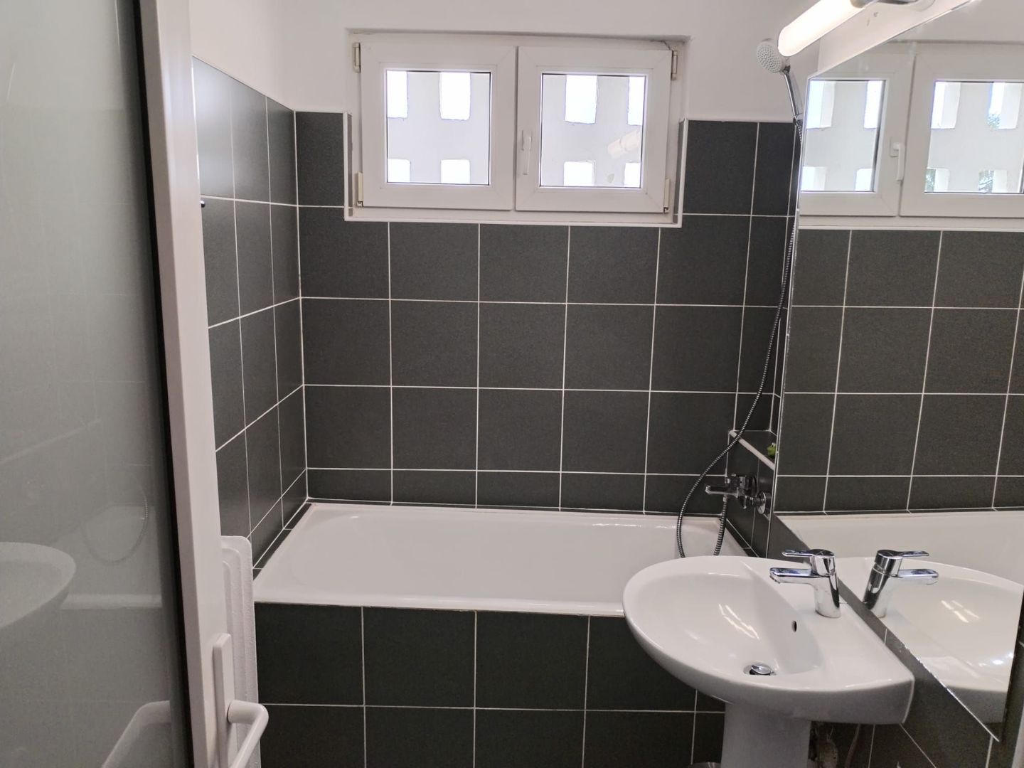 Apartament 2 camere renovat, cu parcare inclusa, cartier Gheorgheni - Poză 15