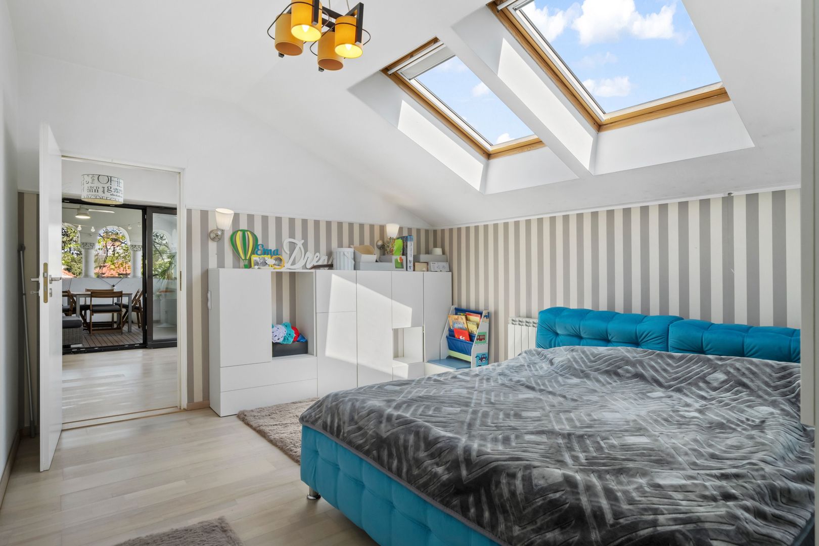 Eleganță și Spațiu în Inima Cartierului Domenii | Apartament cu 5 Camere în Vilă - Poză 7