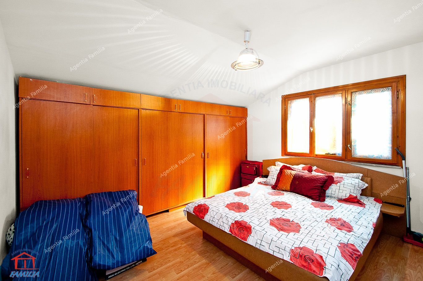 Vila cocheta, situata in centrul istoric al orasului - Poză 15