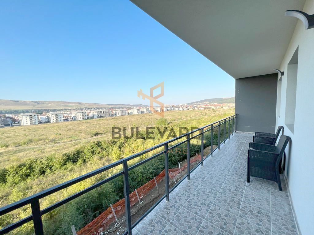 Apartament cu 3 camere+terasa de 15mp, zona Terra! - Poză 8