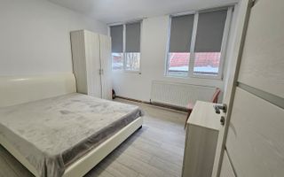 Apartament cu 3 camere la vila pe Bdul Victoriei Sibiu - Poză 2