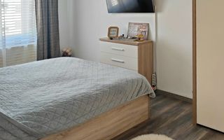 Apartament cu trei camere, zona Astra 64 mp - Poză 8