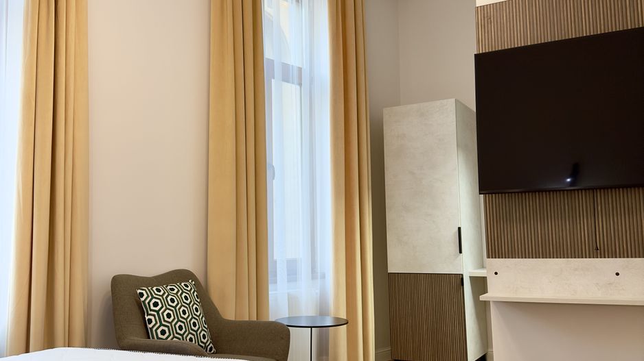 Magheru: 5 camere cu băi proprii – ideal business sau birouri - Poză 16