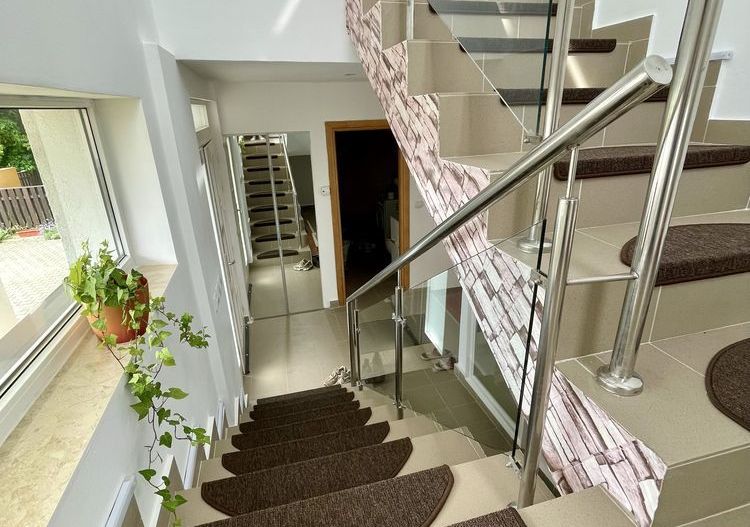 Prima inchiriere | Casa 4 camere | Tunari - Poză 2