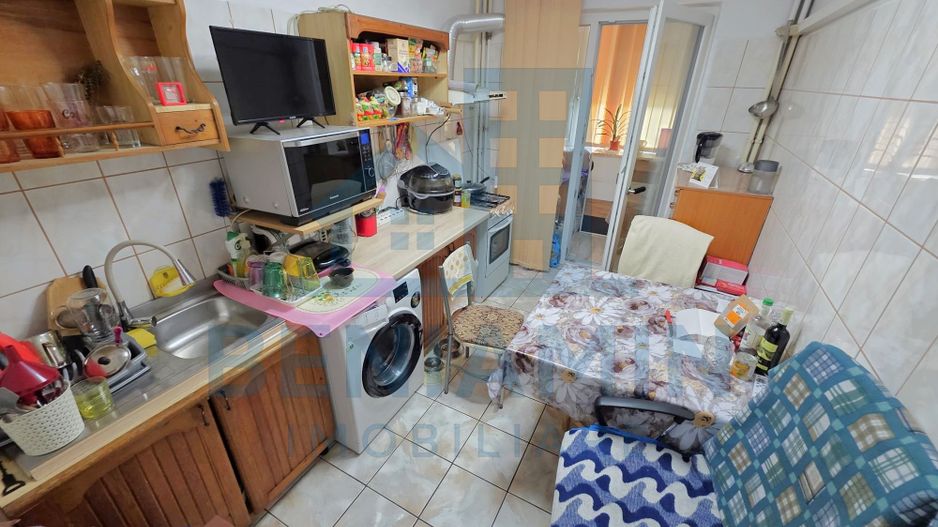 2 camere decomandat- etaj 2- 77mp- ultracentral - Ramada - Poză 5