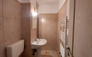 Grasoniera | Decomandat | 28MPU | Vasile Aaron - Poză 6