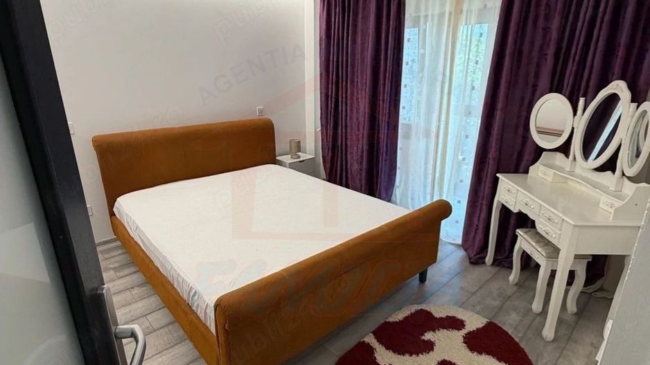 Inchiriere apartament 3 camere, Micro 14, 477 EURO/Luna - Poză 2