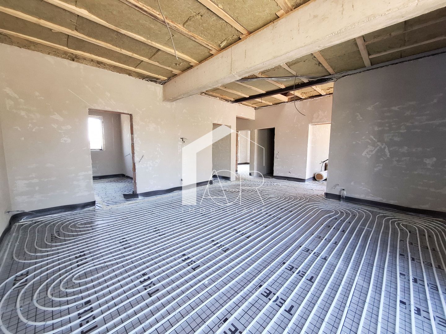 Casa cu 4 camere de vanzare, Baicoi - Poză 2
