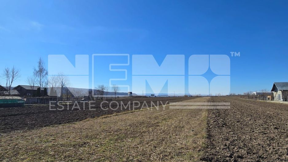 Teren de 20 ari | Intravilan | Iluminat stradal | 34.000 EUR Pătrăuți - Poză 2