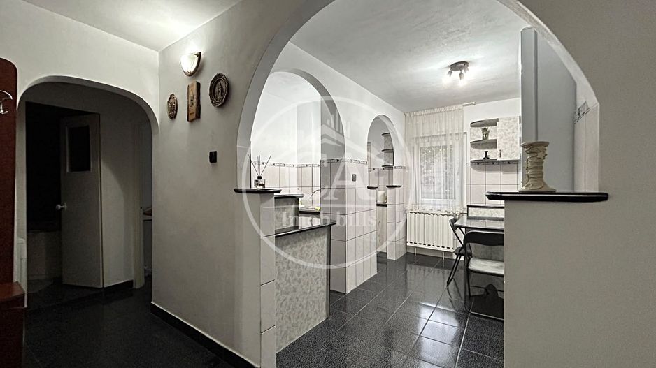 Apartament cu 3 camere de închiriat in zona Rogerius , Oradea - Poză 3