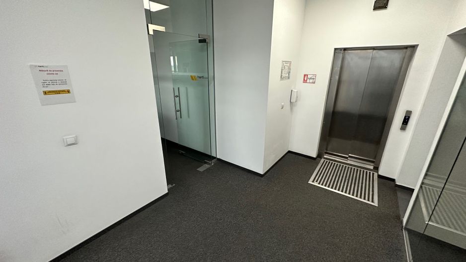 Clădire de închiriat pentru birouri  / clinica - Poză 7