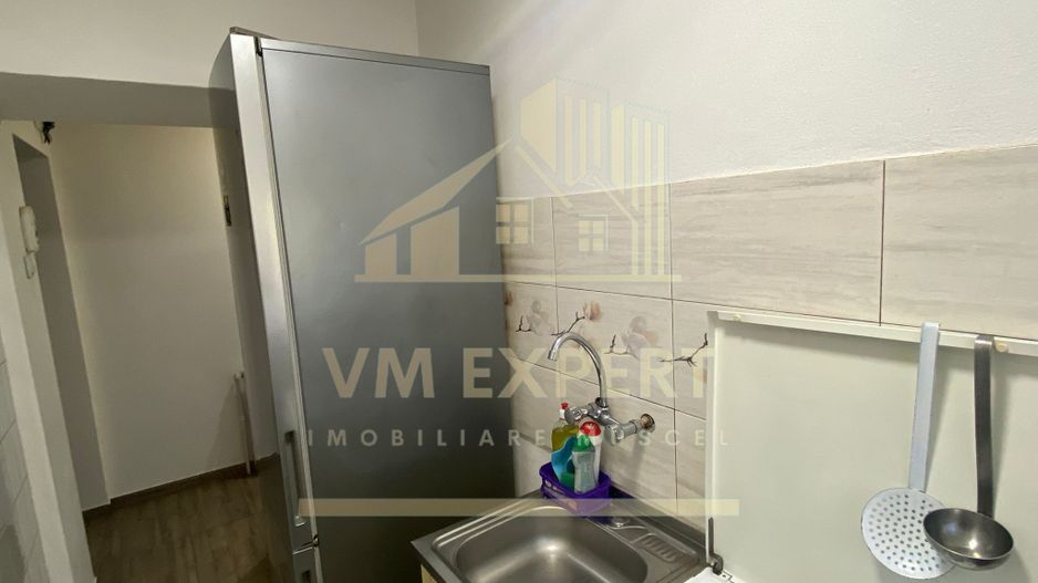 APARTAMENT 2 CAMERE ETAJ 2 ZONA VIȘOI CAMPULUNG - Poză 12