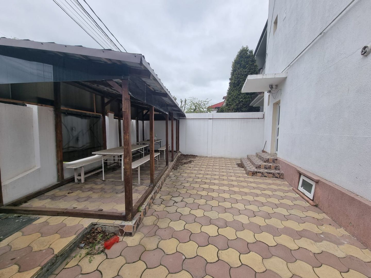 Pensiune de vânzare în Mamaia Sat, pe partea cu Hanul cu Pește - Poză 1