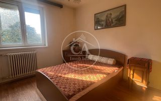 Apartament cu 3 camere de vânzare în zona Rogerius, Oradea - Poză 1