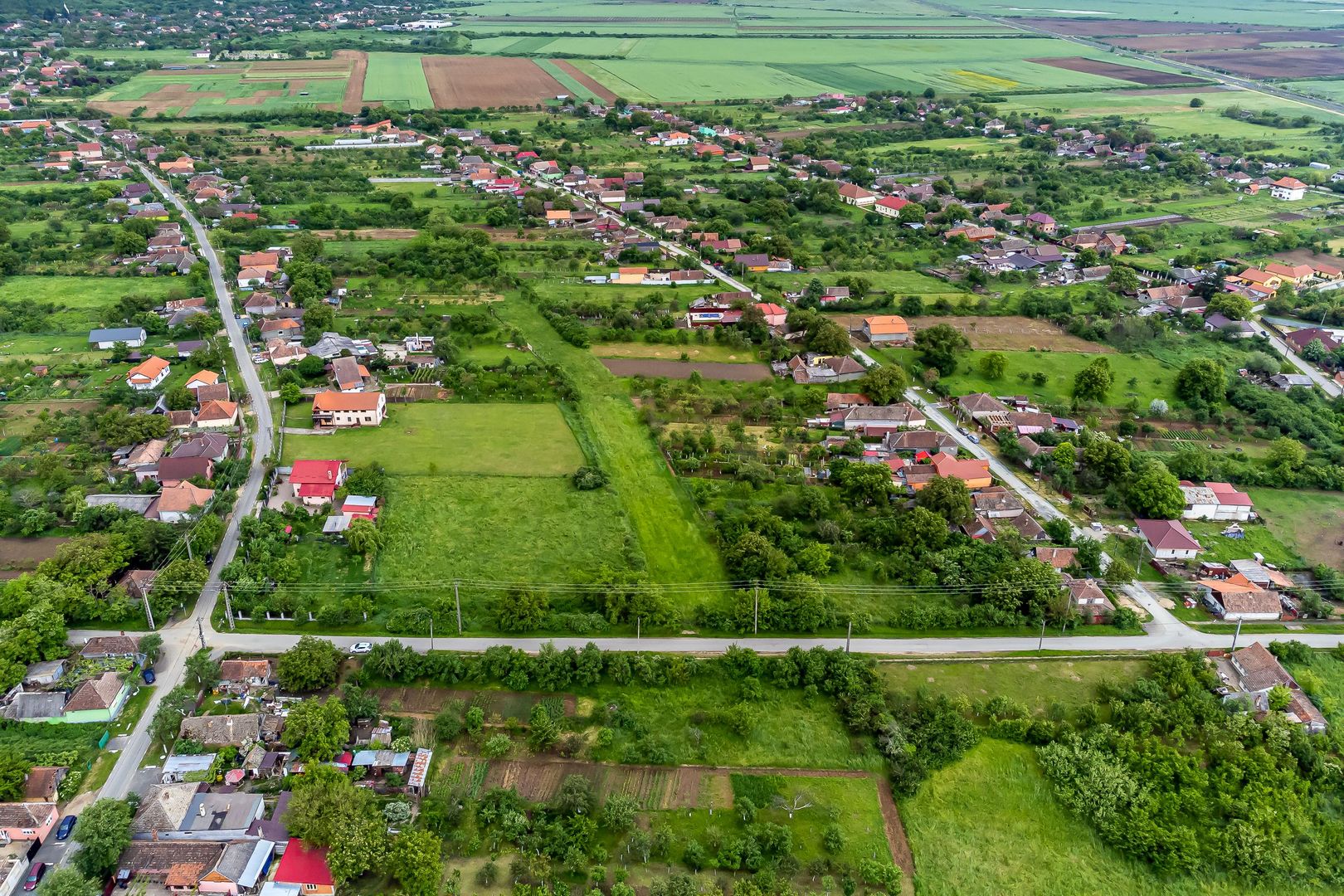 Teren intravilan de vânzare 1921 mp în Ghioroc - Poză 5