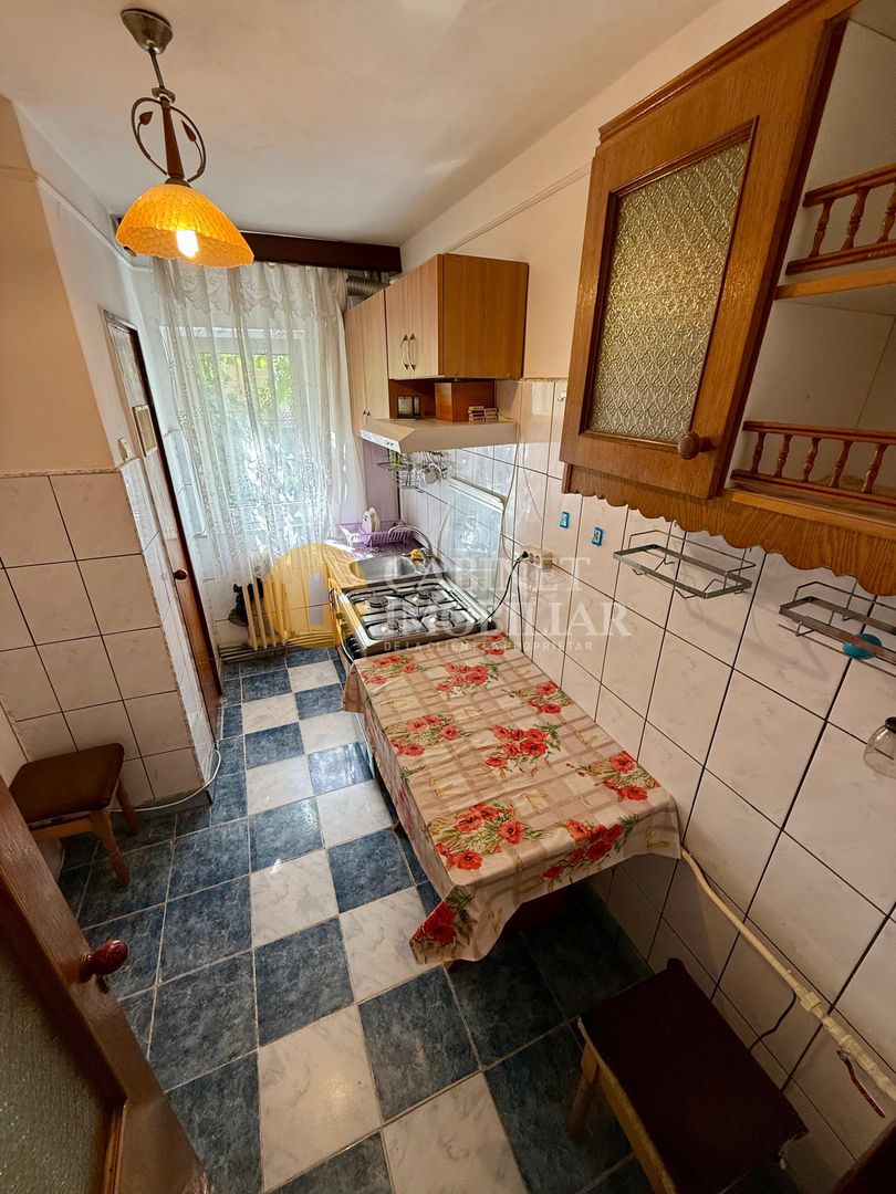 3 Camere - Liber - Etaj 1 - Tesatura - Poză 6