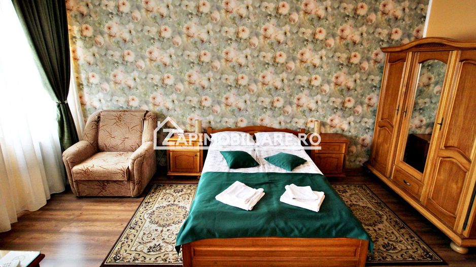 Pensiune aproape de centru,10 camere,13 băi,1 restaurant - Poză 17