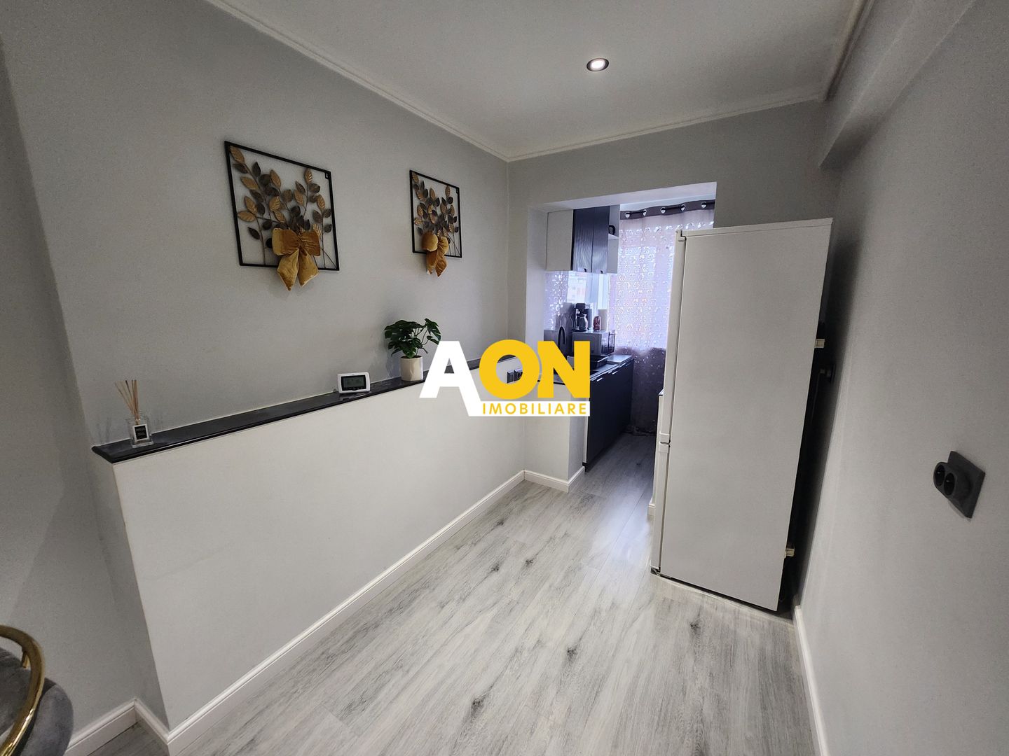 De vanzare garsoniera, decomandata, super finisata, Cetate - Poză 5