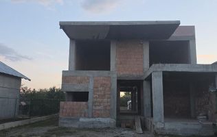 Vila la roșu  Strejnicu I SU 520 mp, teren 1.585 mp I