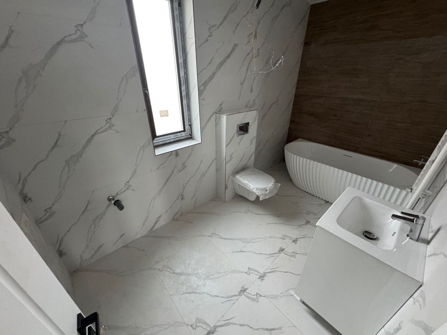 Individuala Tunari Central, curte 350m2, TOATE Utilitatile, 0% Comision - Poză 9