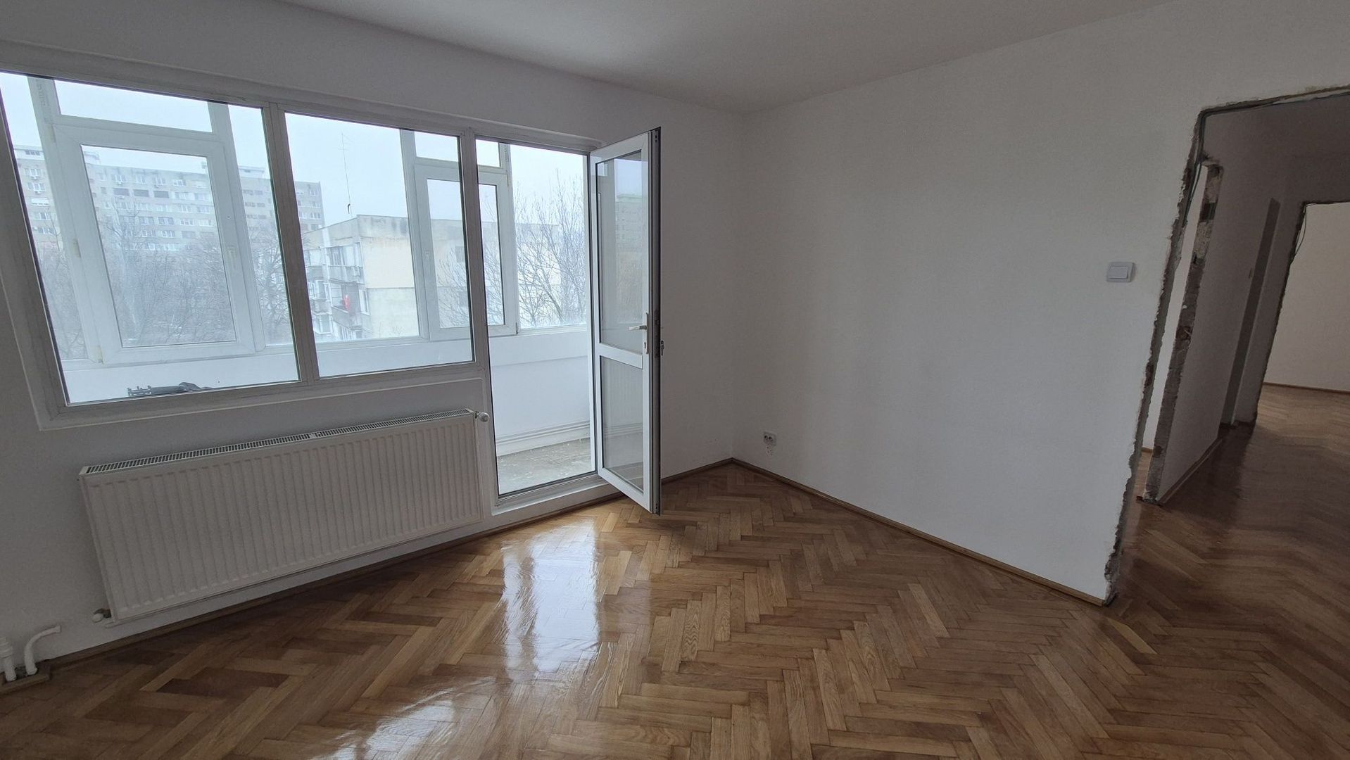 COMISION 0% De vanzare apartament 3 camere Gorjului/Pacii - Poză 3