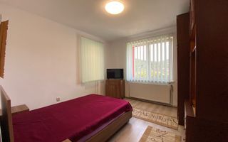 Apartament cu 2 camere, cu view superb, situat central - Poză 4
