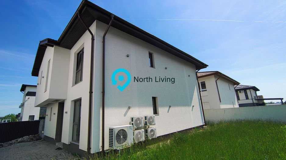 Vila Noua Tunari | 6 Camere si 4 Bai - Poză 1