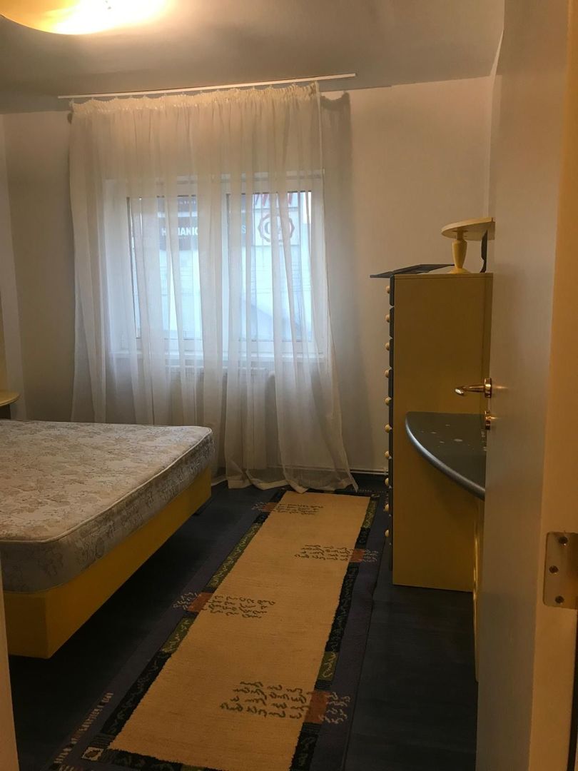 Apartament spatios cu o pozitie ideala - Poză 4