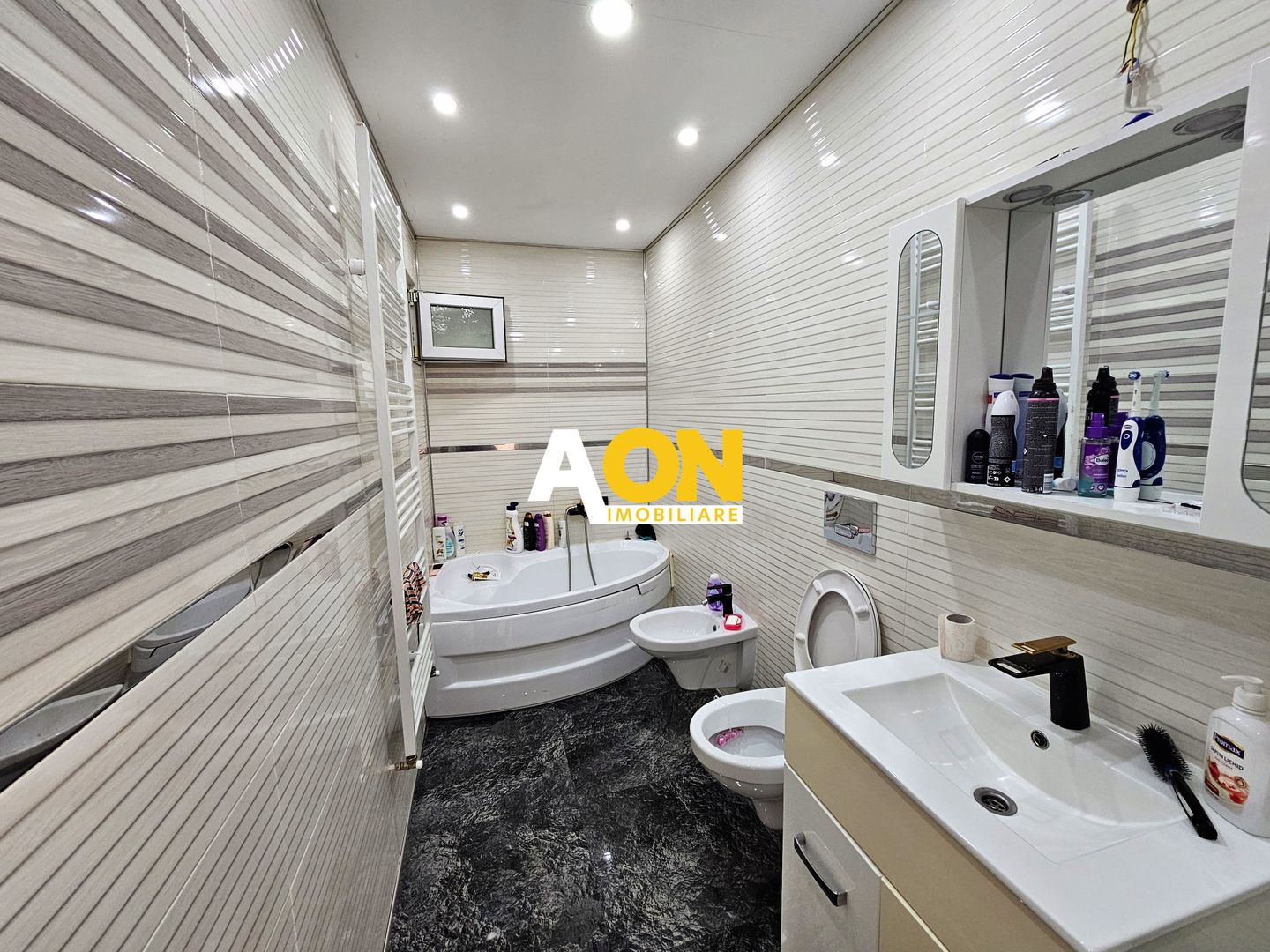 Casa 3 camere, mobilata, utilata, 600 mp teren, zona Prefectura - Poză 8