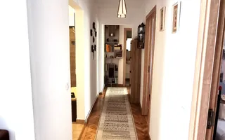 Apartament cu 4 camere si parcare cu C.F. - Poză 11