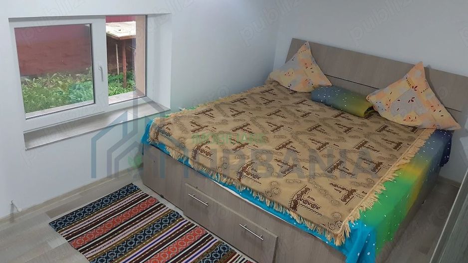 Casă complet renovată și utilată, sat Prisacani - Poză 5