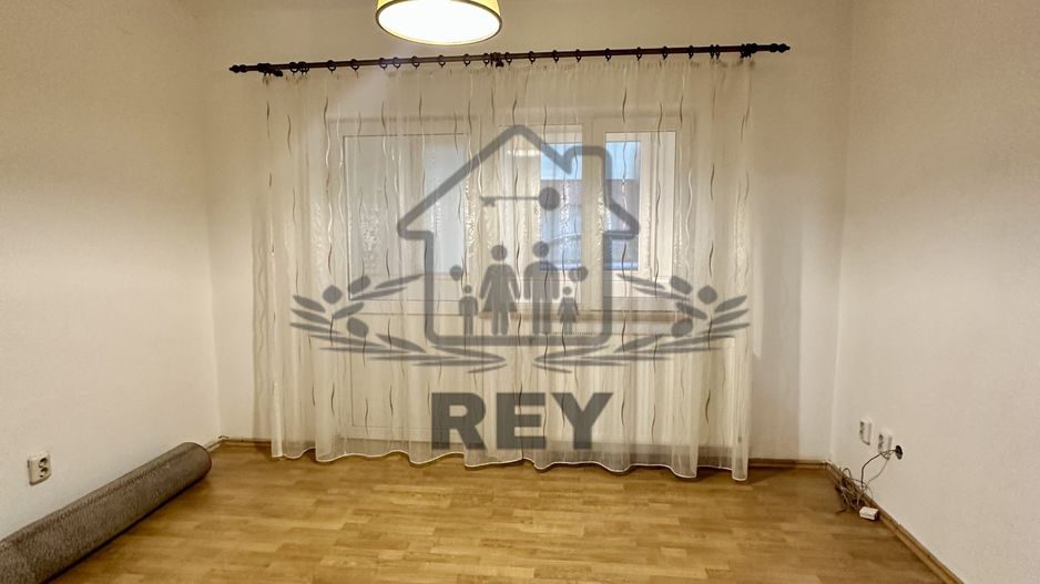 Apartament 4 camere cu garaj zona Strand- V.Aurie - Poză 13