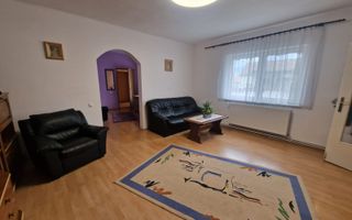 Casa cu 4 camere - 520 mp teren - Garaj - Turnisor - Poză 2