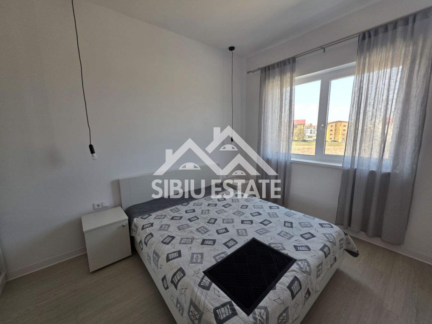 Apartament intabulat etaj 1 parcare proprie zona Brana - Poză 3