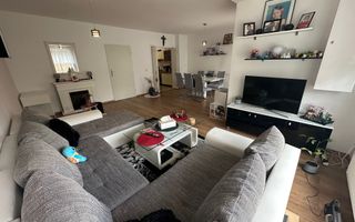Casă / Vilă cu 5 camere zona Lunei - Poză 10