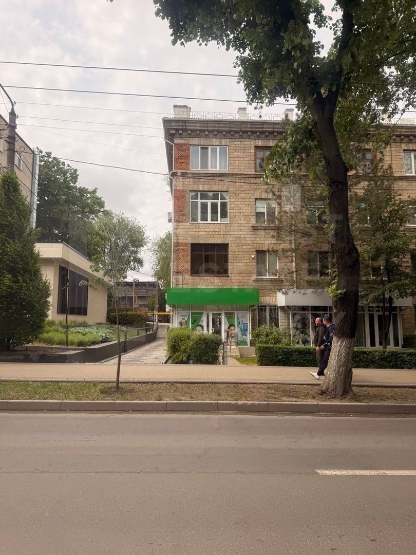 Vânzare,spațiu comercial, 100 mp, str. Ștefan cel Mare și Sfânt, Bălți - Poză 1