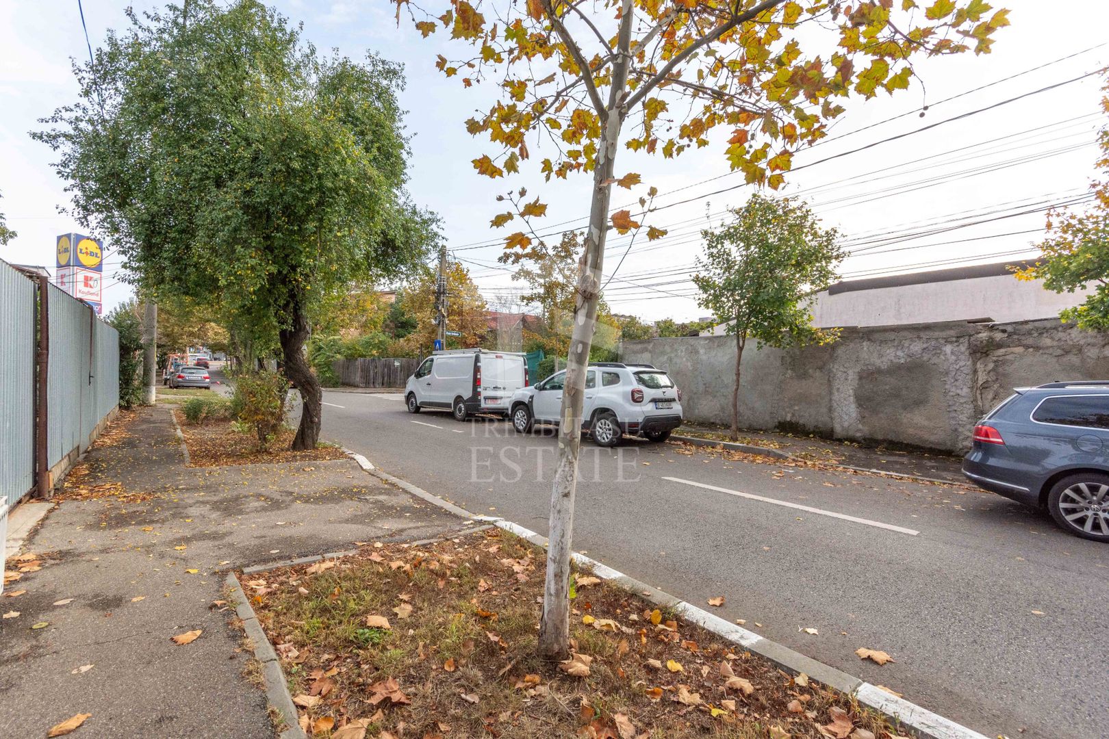 Straulesti - str. Pietrosita nr. 10, Casa demolabila cu teren 388 mp - Poză 3