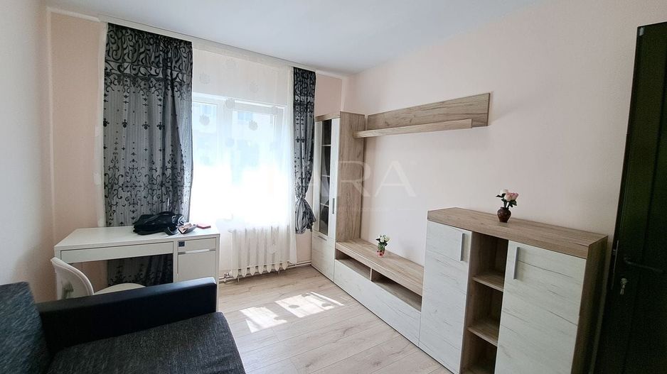 Apartament cu 4 camere decomandat în cartierul Zorilor, Cluj-Napoca - Poză 8
